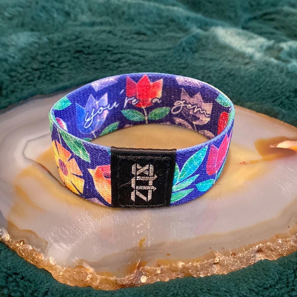“You’re a gem” stretch bracelet